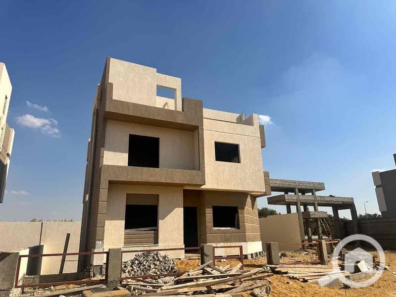 10 7d863679-fdb2-41e1-b57f-843cc3c39b60. jpg