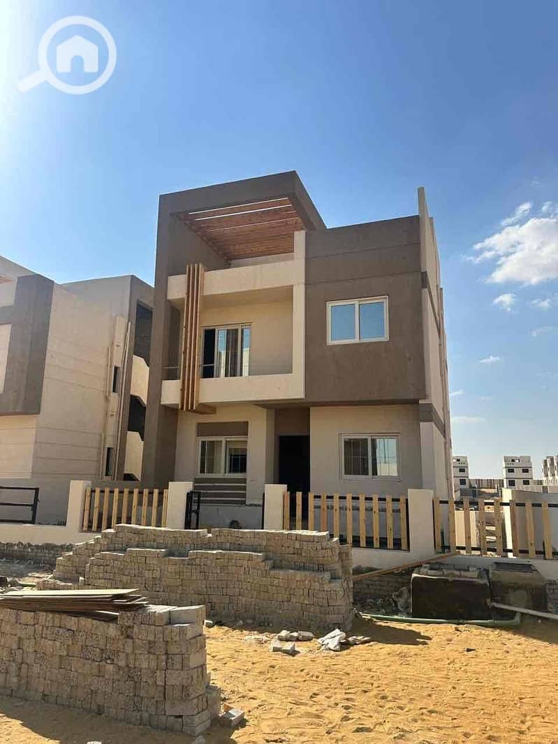 13 982d7958-4233-44b4-b285-aecee932d941. jpg