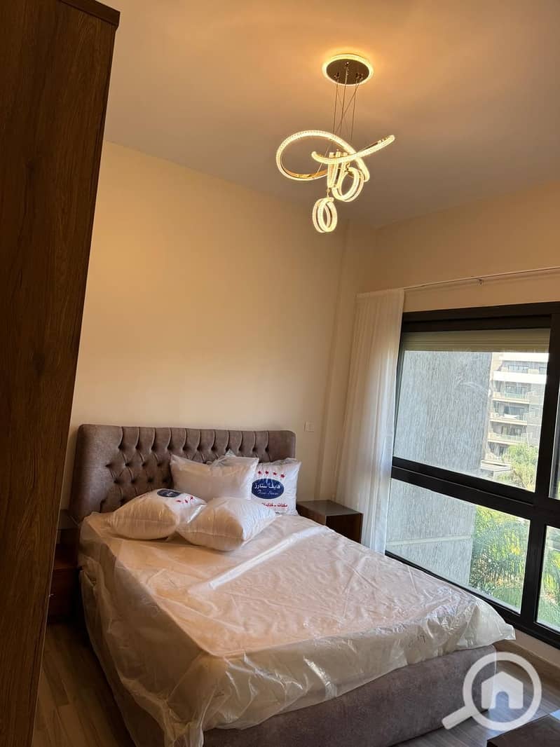 9 e28eea36-5695-41e7-8ee4-e8242575f92f. jpg