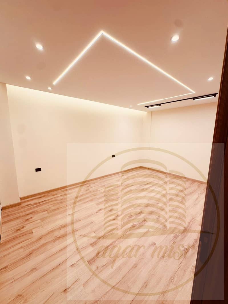 8 WhatsApp Image 2025-11-18 at 4.12. 37 PM (1). jpeg