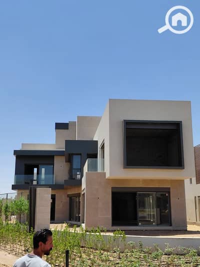 6 Bedroom Villa for Sale in Sheikh Zayed, Giza - IMG-20251123-WA0011. jpg