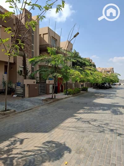 4 Bedroom Townhouse for Sale in 6th of October, Giza - WhatsApp Image 2025-10-15 at 2.45. 09 PM (1). jpeg