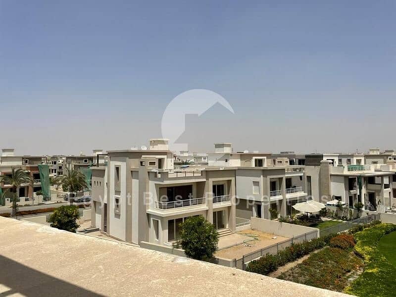 4 02193eb3-b615-48e6-bc21-b66e082fa5e4. jpg