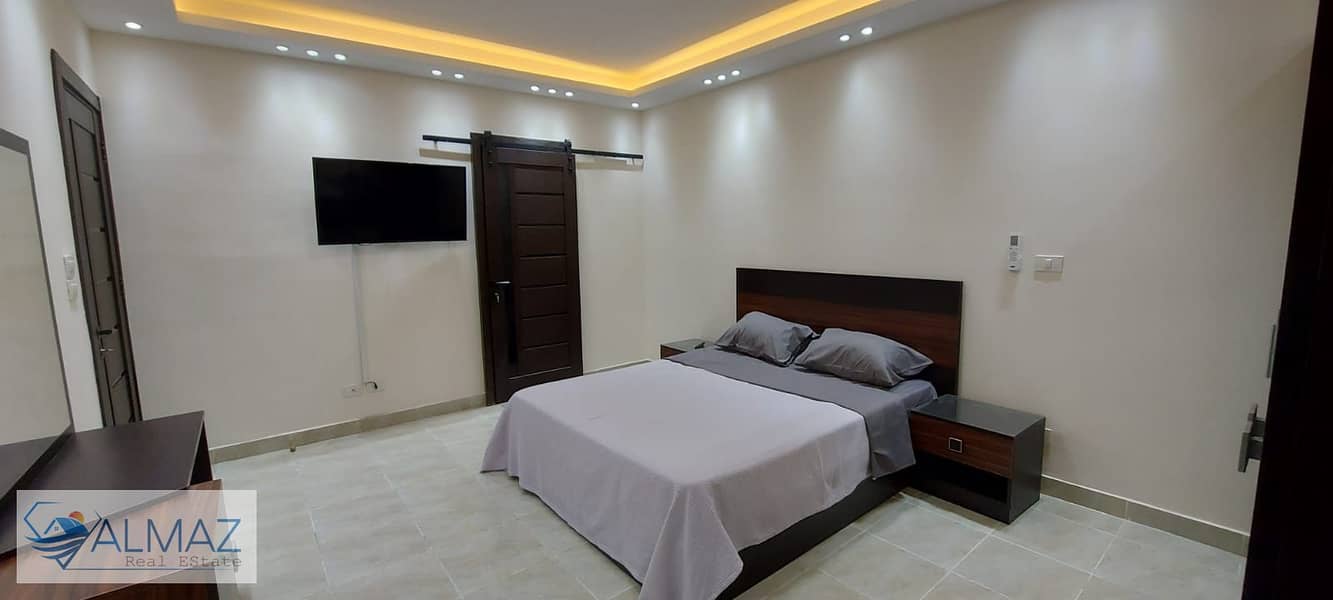 18 WhatsApp Image 2025-11-23 at 1.04. 49 PM (1). jpeg