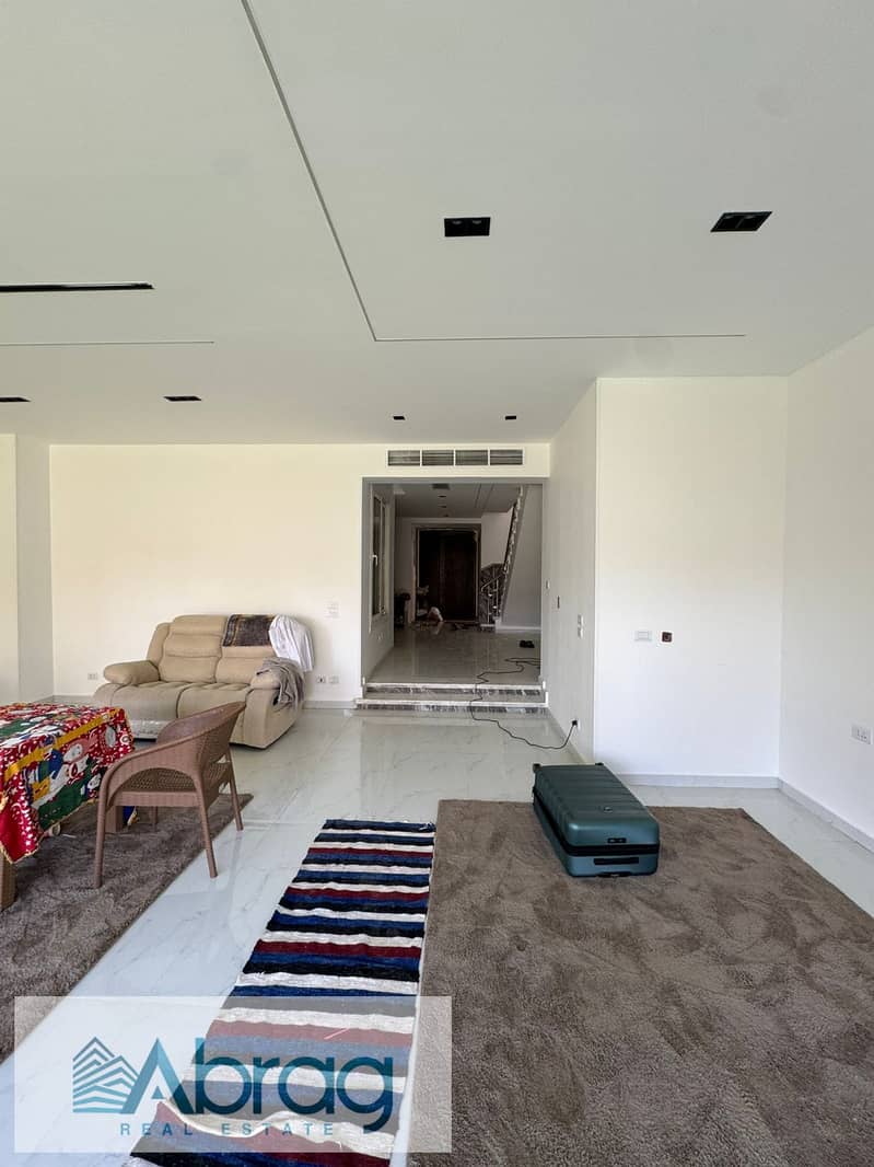 2 WhatsApp Image 2025-11-22 at 11.05. 50_41fffc2a. jpg