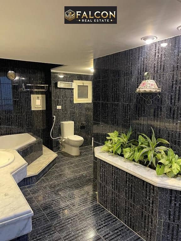 9 582897672_730089363438964_8984293258887696939_n. jpg