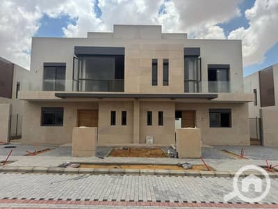 6 Bedroom Villa for Sale in Sheikh Zayed, Giza - IMG-20251123-WA0017. jpg
