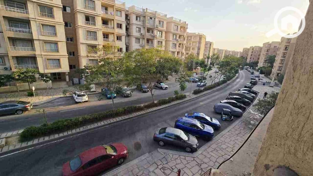 2 FB_IMG_1763667329186. jpg