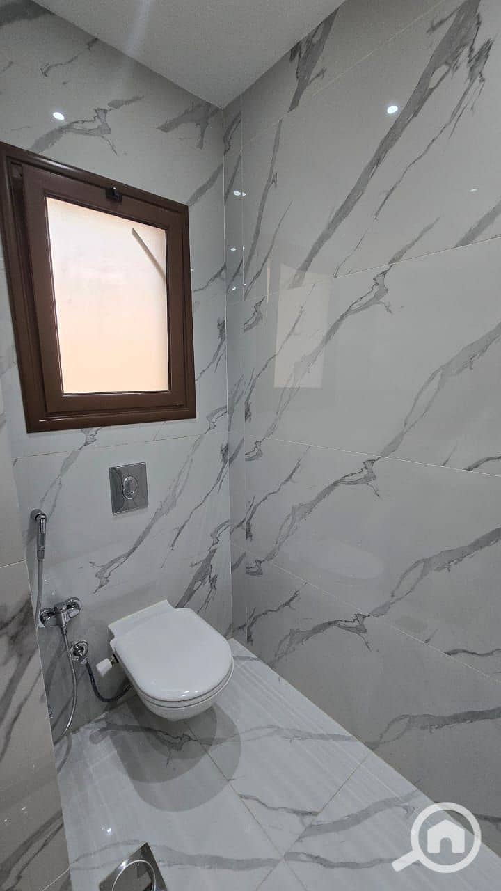 15 10625d45-030e-4494-8dcd-56b95fd55b4f. jpeg