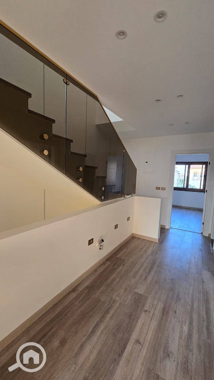 19 99634edf-8fc6-436a-a29f-86438cd105c4. jpeg