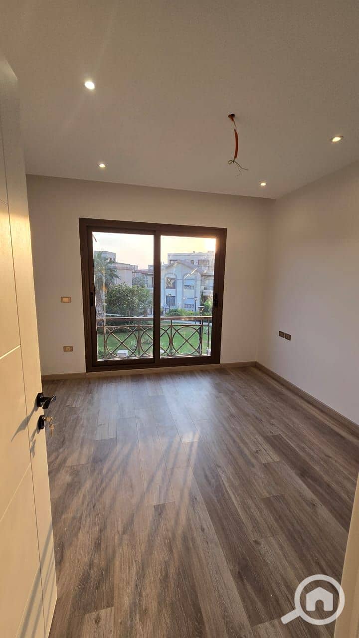 29 e939e326-aa7d-4e3b-a809-e58972757068. jpeg