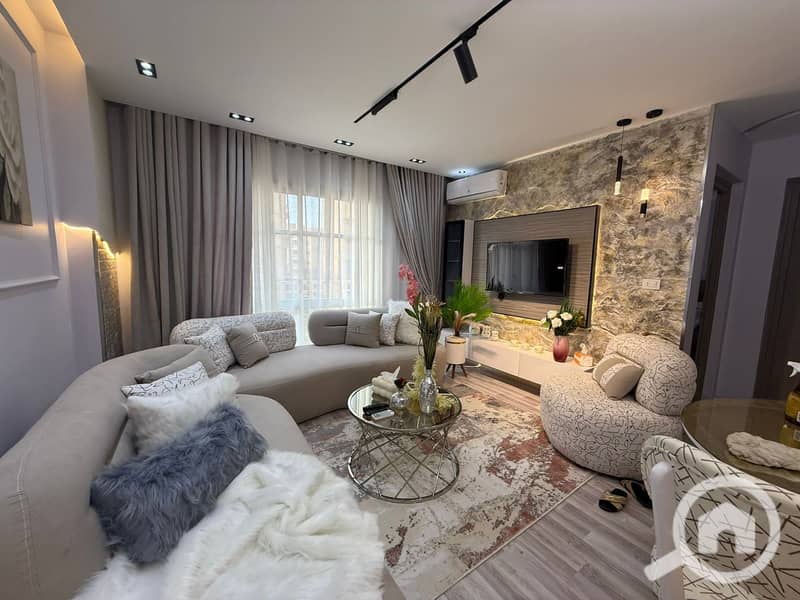 10 d7f6294d-badd-4cf6-b0ad-99be51491edb. jpg