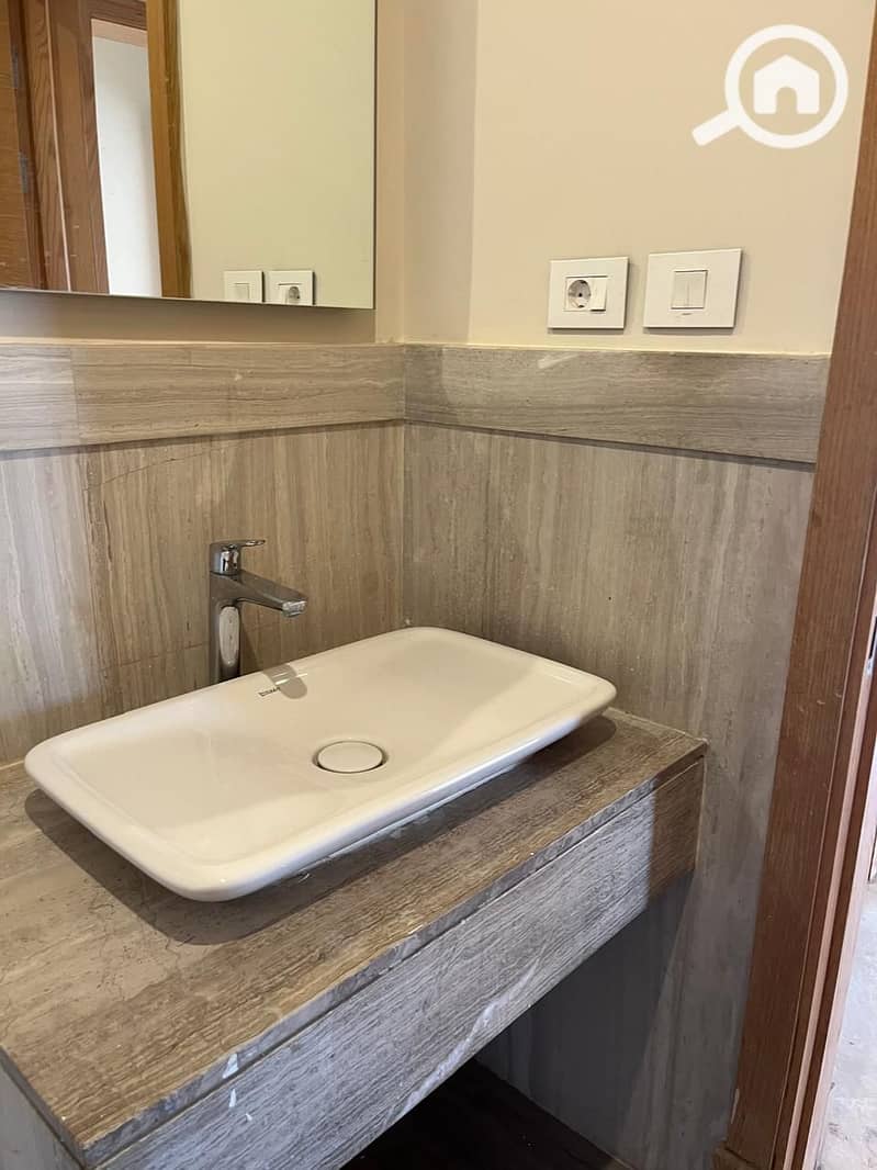 4 WhatsApp Image 2025-11-17 at 11.45. 07 PM. jpeg