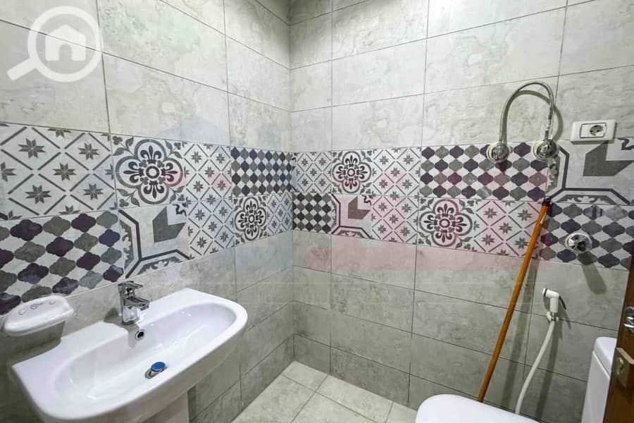 16 IMG-20251119-WA0021. jpg