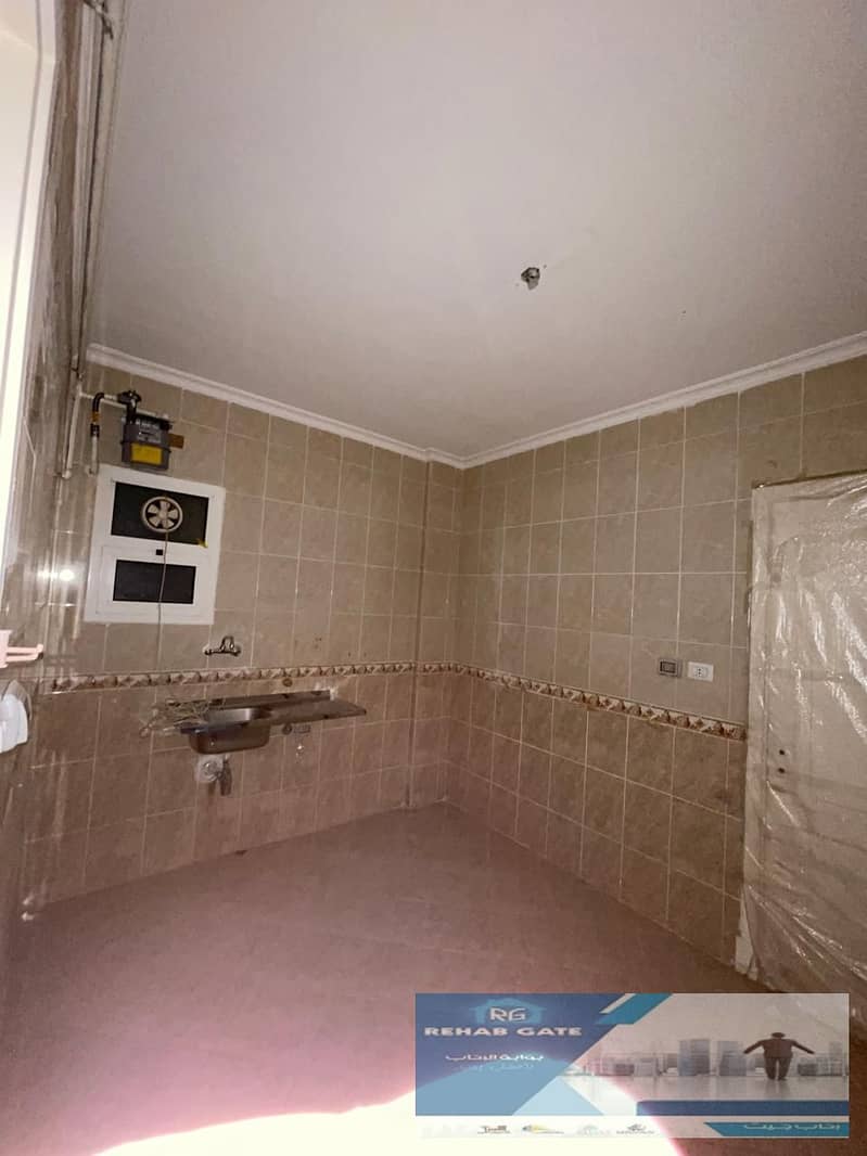 9 8fc9106c-2515-43ff-8db9-be7a5d5e5fa5. jpg