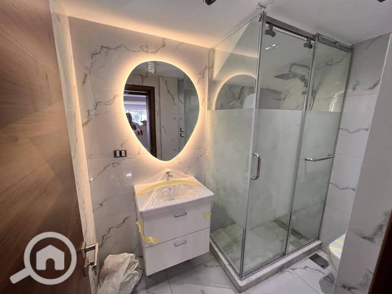 7 c5b64e5b-4a93-4117-9a25-5020fcd6993a. jpg