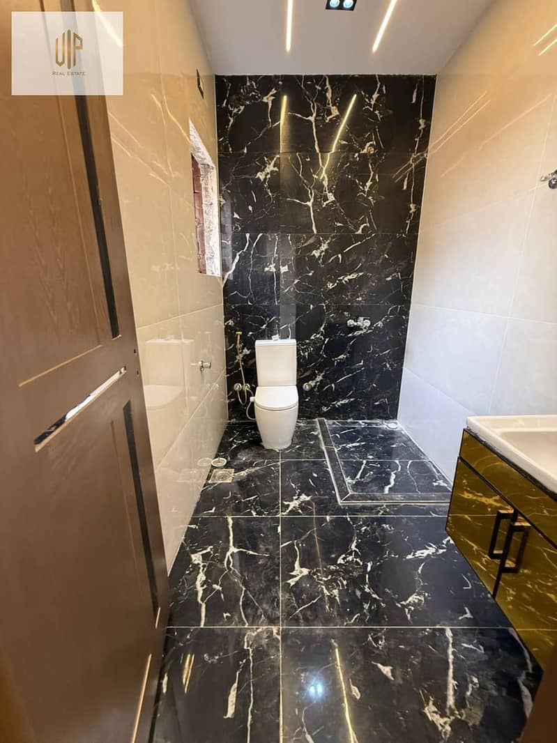 14 WhatsApp Image 2025-11-23 at 11.40. 35_bbb95d47. jpg