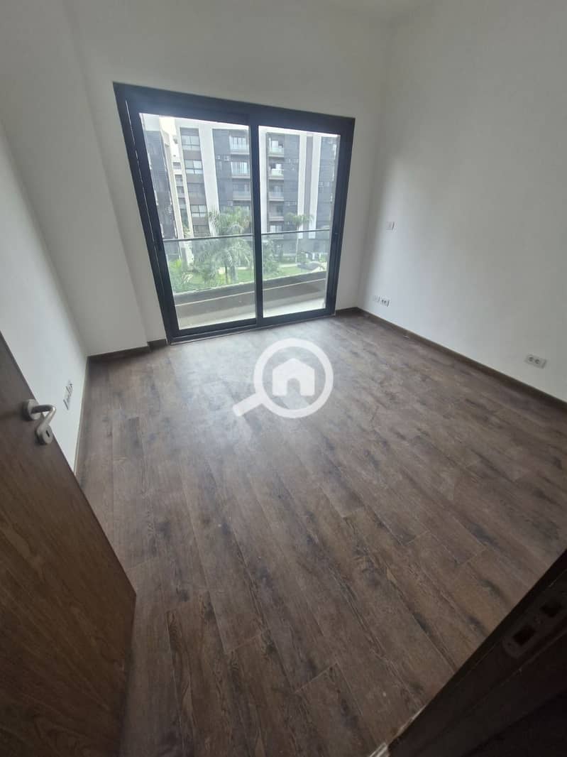 8 f3465c3e-5f87-47a6-a4c2-f6080313070e. jpg