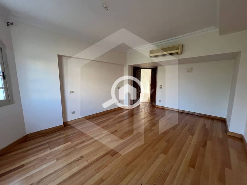 10 Beverly Hills 10. jpg