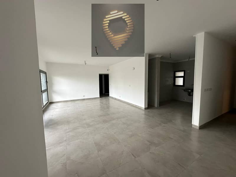 3 a647d882-85a5-43fb-b94b-bf8649b6e48e. jpg