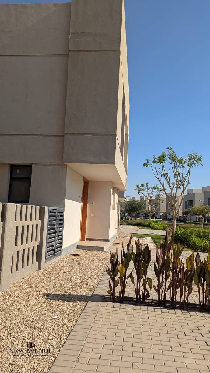 10 WhatsApp Image 2025-11-23 at 1.43. 45 PM. jpeg