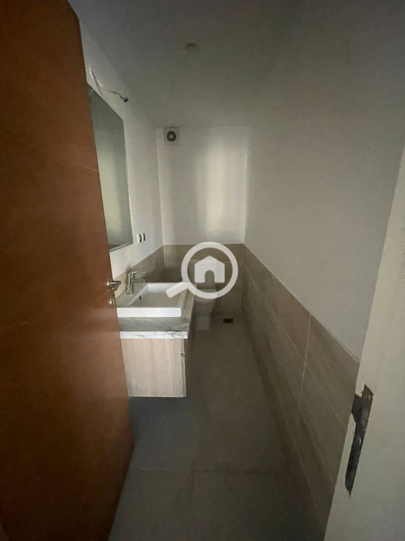 5 WhatsApp Image 2025-10-22 at 1.19. 08 AM. jpeg