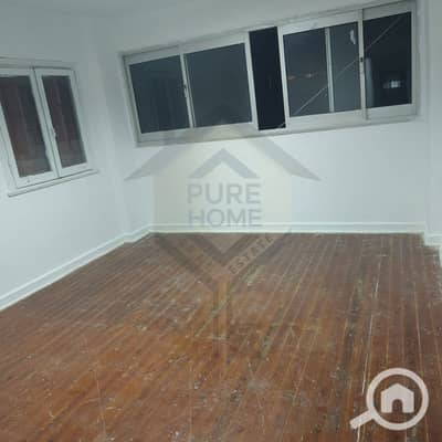 فلیٹ 4 غرف نوم للايجار في سابا باشا، الإسكندرية - 3. jpg