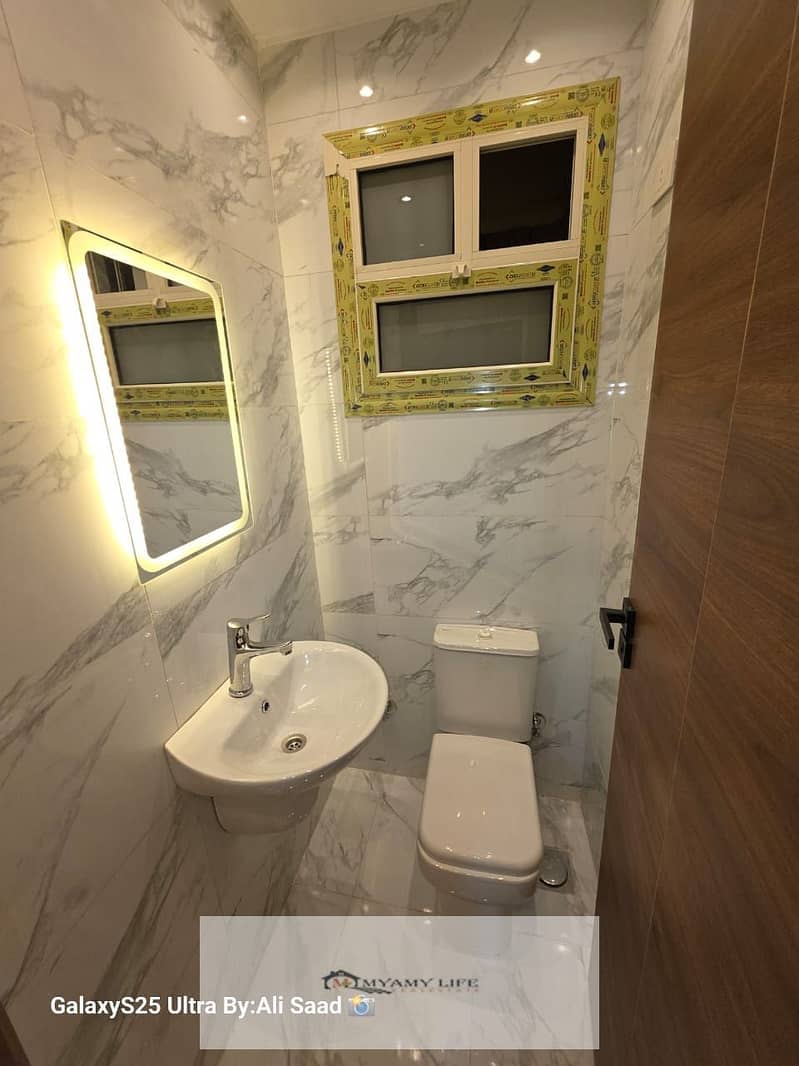 3 WhatsApp Image 2025-11-22 at 9.31. 09 PM (1). jpeg