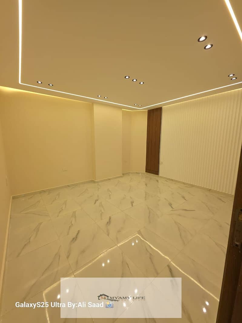 14 WhatsApp Image 2025-11-22 at 9.31. 17 PM (1). jpeg