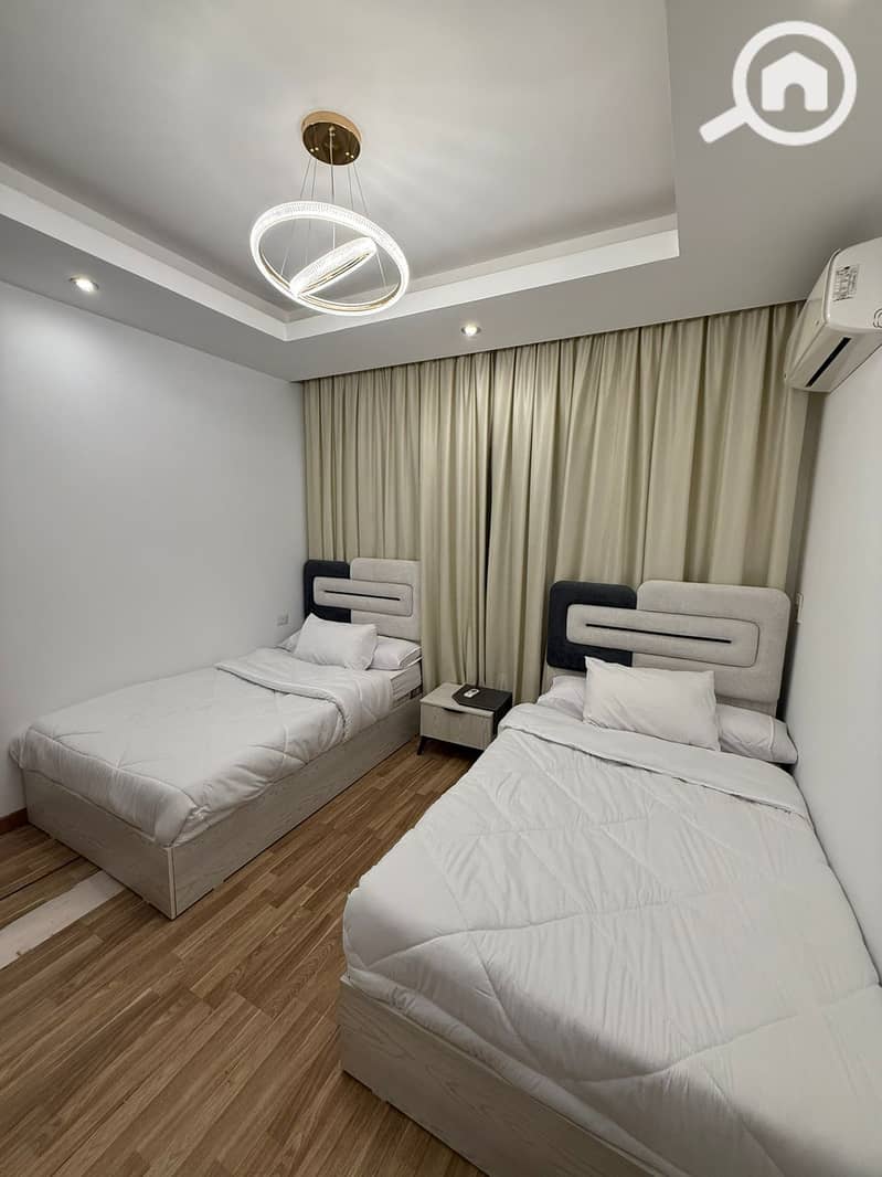 5 5716dc01-55ef-442b-b743-ad934a23f95c. jpeg