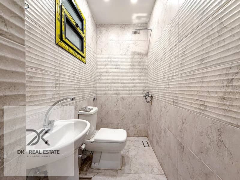 5 WhatsApp Image 2025-11-23 at 12.11. 20 PM. jpeg