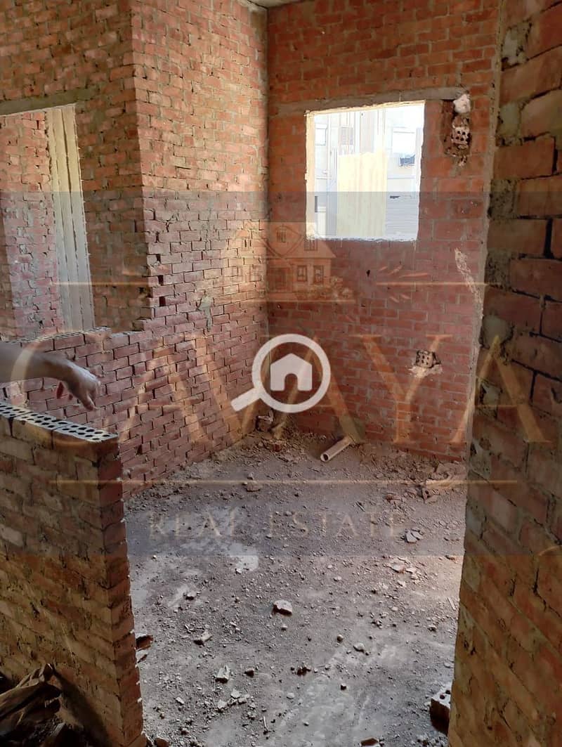 9 Untitled design (5). png