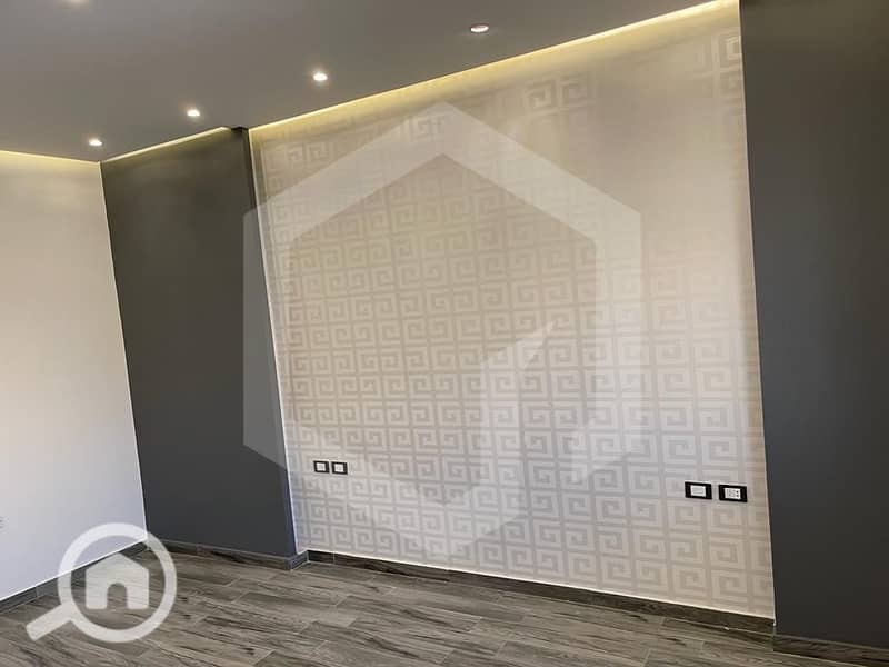 4 District 7 El Sheikh Zayed 4. jpg