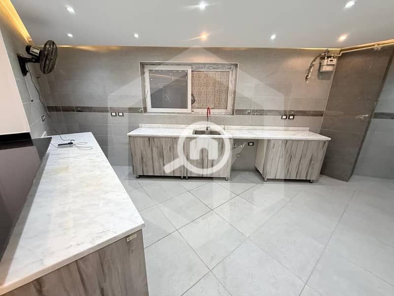 6 District 7 El Sheikh Zayed 6. jpg