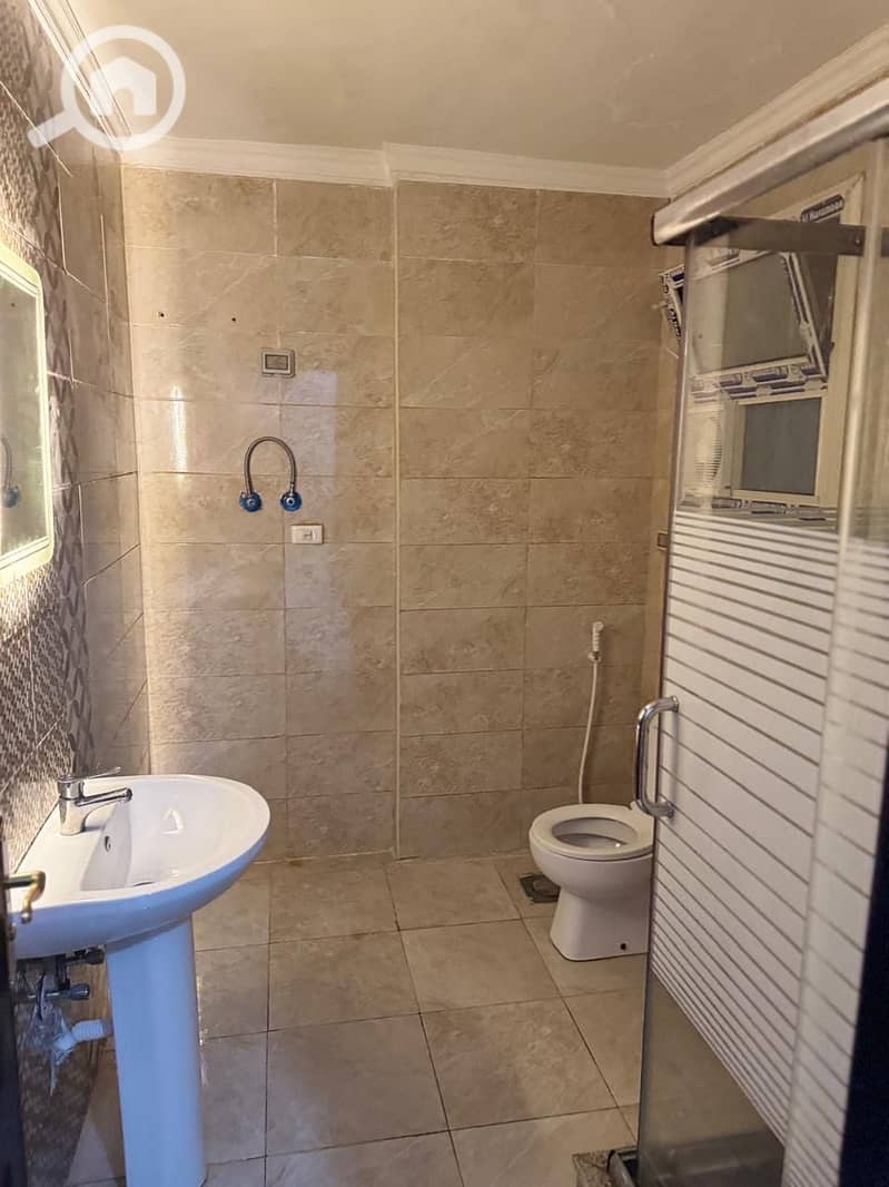 11 0f828615-0a94-46d2-b72f-cf9c7c35d544. jpeg