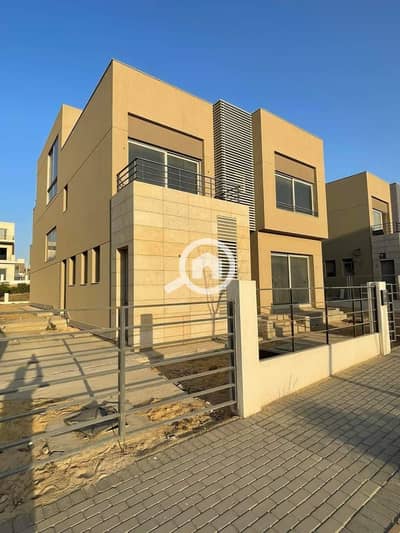 3 Bedroom Villa for Sale in New Cairo, Cairo - WhatsApp Image 2025-11-17 at 09.46. 12_31d1d71a. jpg 3 Bedroom Villa for Sale in New Cairo, Cairo - WhatsApp Image 2025-11-17 at 09.46. 12_31d1d71a. jpg