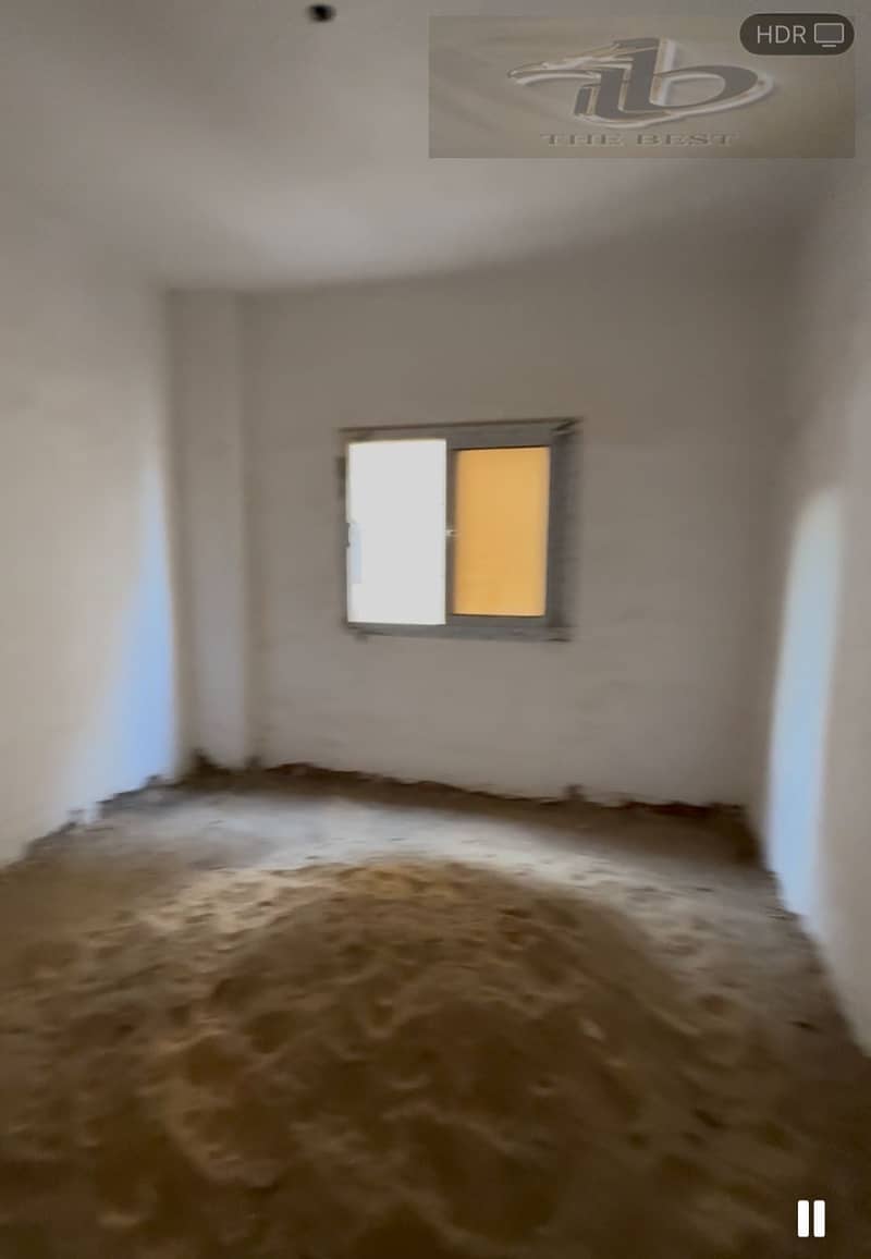 6 c7cbc4f9-688c-4930-abba-3f527fb9dadf. jpeg