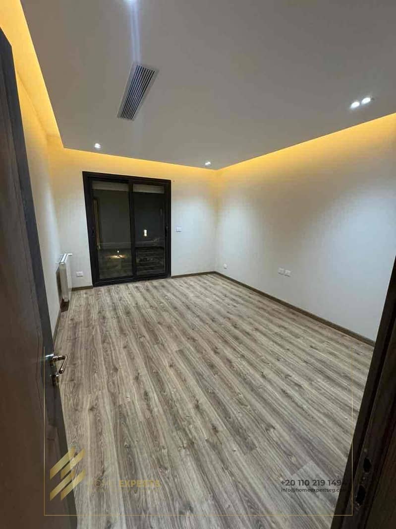 5 e5dcd85b-5340-4e90-b14b-c3215372613a. jpg