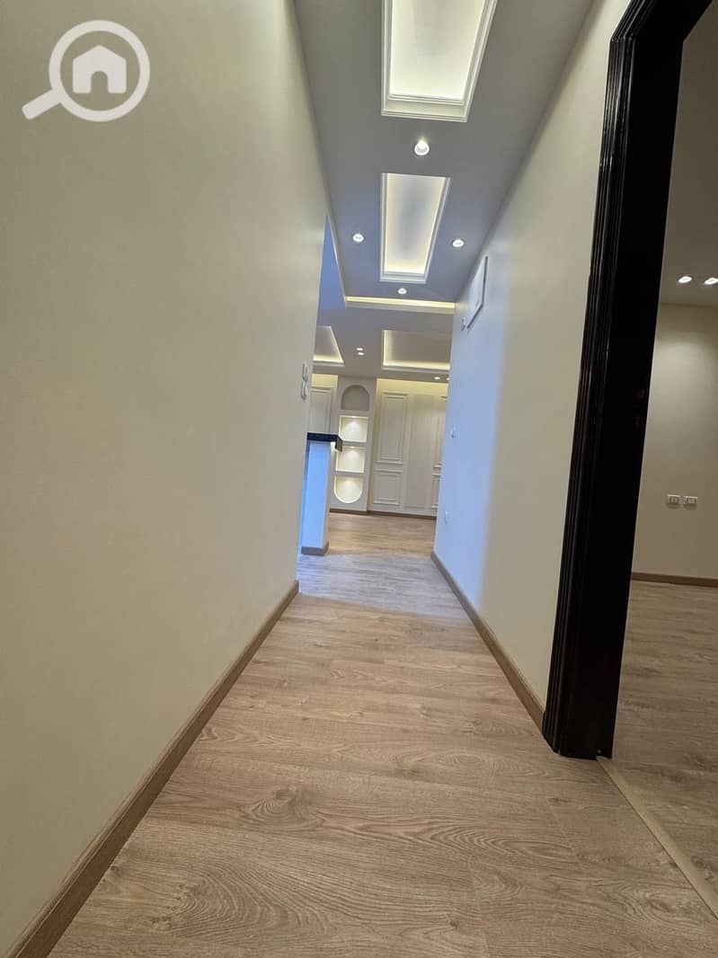 4 b99a5678-2510-4ffb-8205-c6958ff04794. jpg