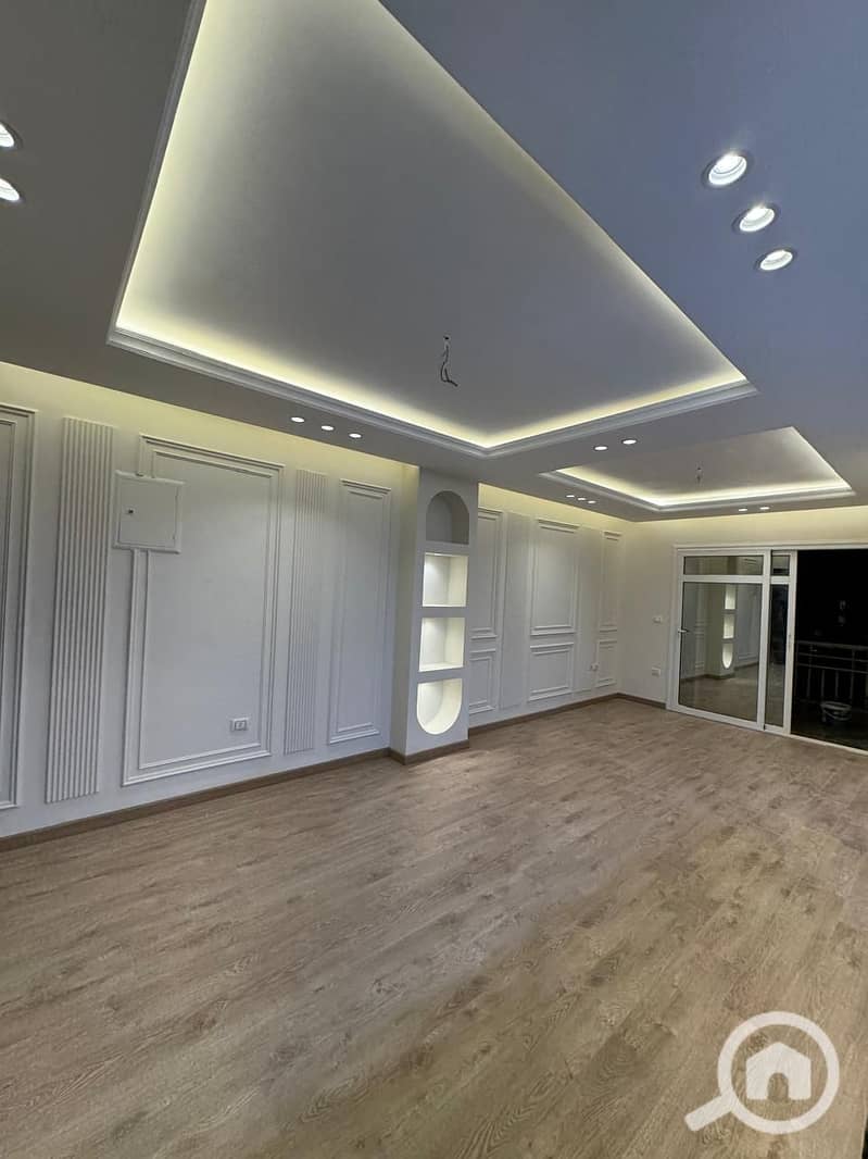 5 7e83305e-187c-4f7d-b4b0-dfe46d50434b. jpg