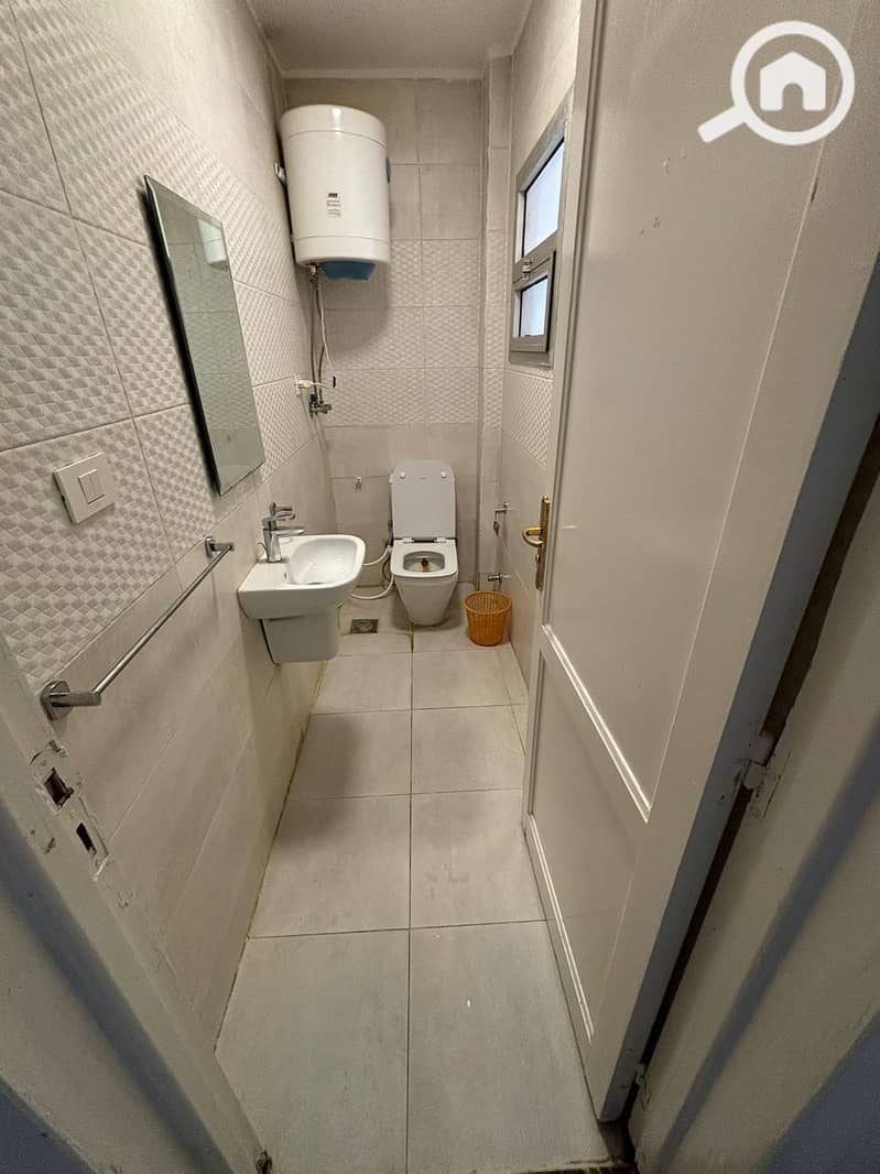 4 WhatsApp Image 2025-11-23 at 13.51. 35_98759290. jpg