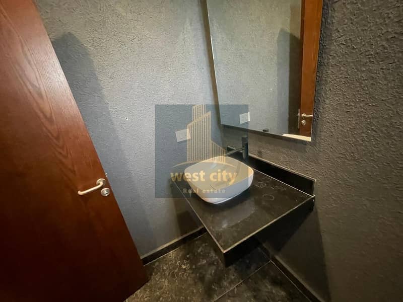 3 IMG-20251123-WA0027. jpg