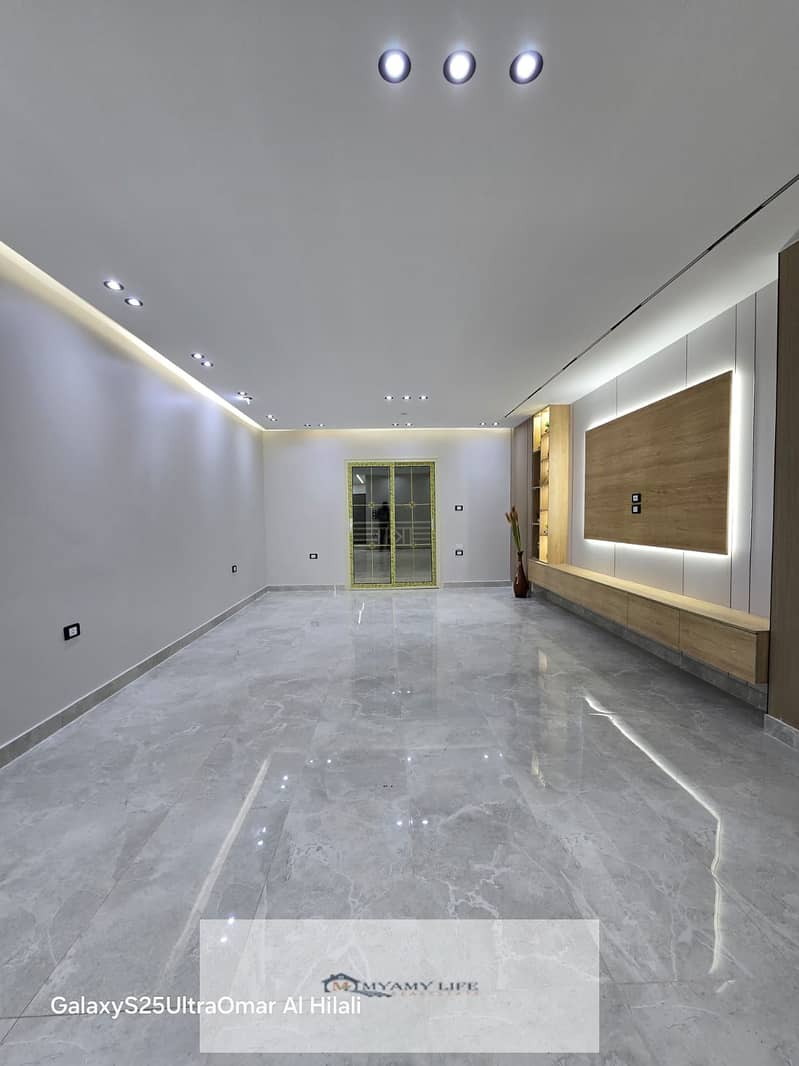 4 WhatsApp Image 2025-11-23 at 10.57. 29 AM (1). jpeg