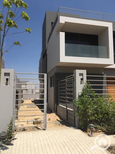 فیلا 5 غرف نوم للبيع في الشيخ زايد، الجيزة - 472502092_3076779479144237_8245321303048003334_n. jpg