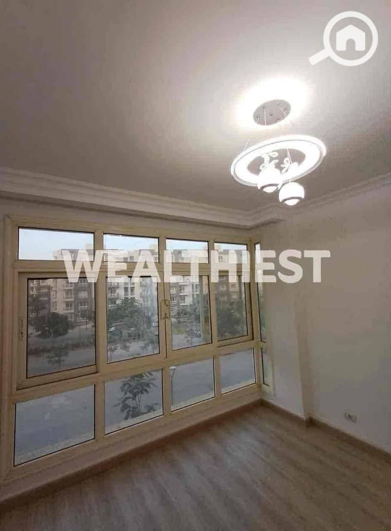 4 4d2016fa-8fc8-441f-a813-0bd33877a63e. jpg