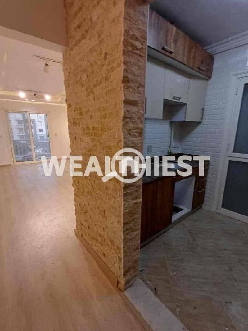 13 961331f4-93b3-490e-a821-7a827d25eccb. jpg