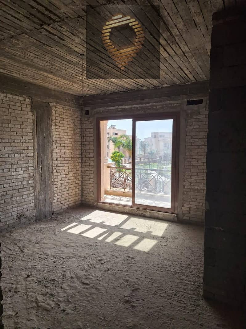 4 WhatsApp Image 2025-10-29 at 00.27. 46_8be2947c. jpg