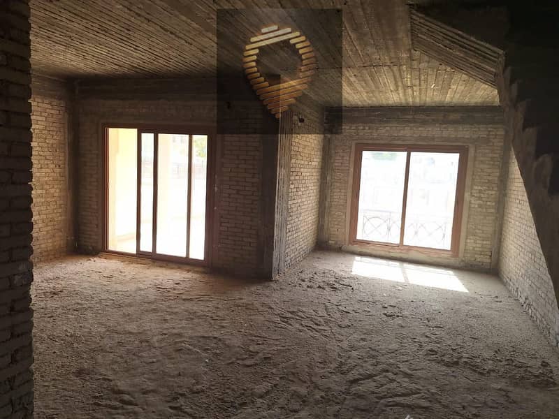 5 WhatsApp Image 2025-10-29 at 00.27. 52_04be54bf. jpg