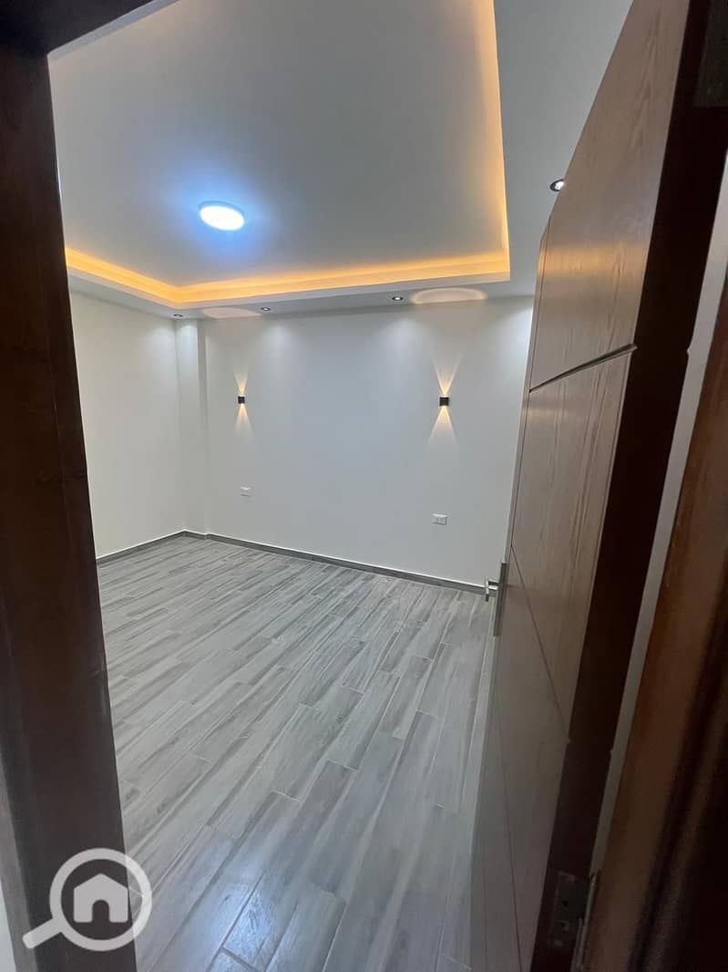 14 WhatsApp Image 2025-11-23 at 1.57. 13 PM (4). jpeg