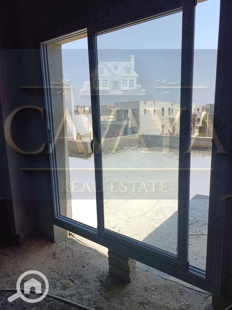 7 Untitled design (5). png